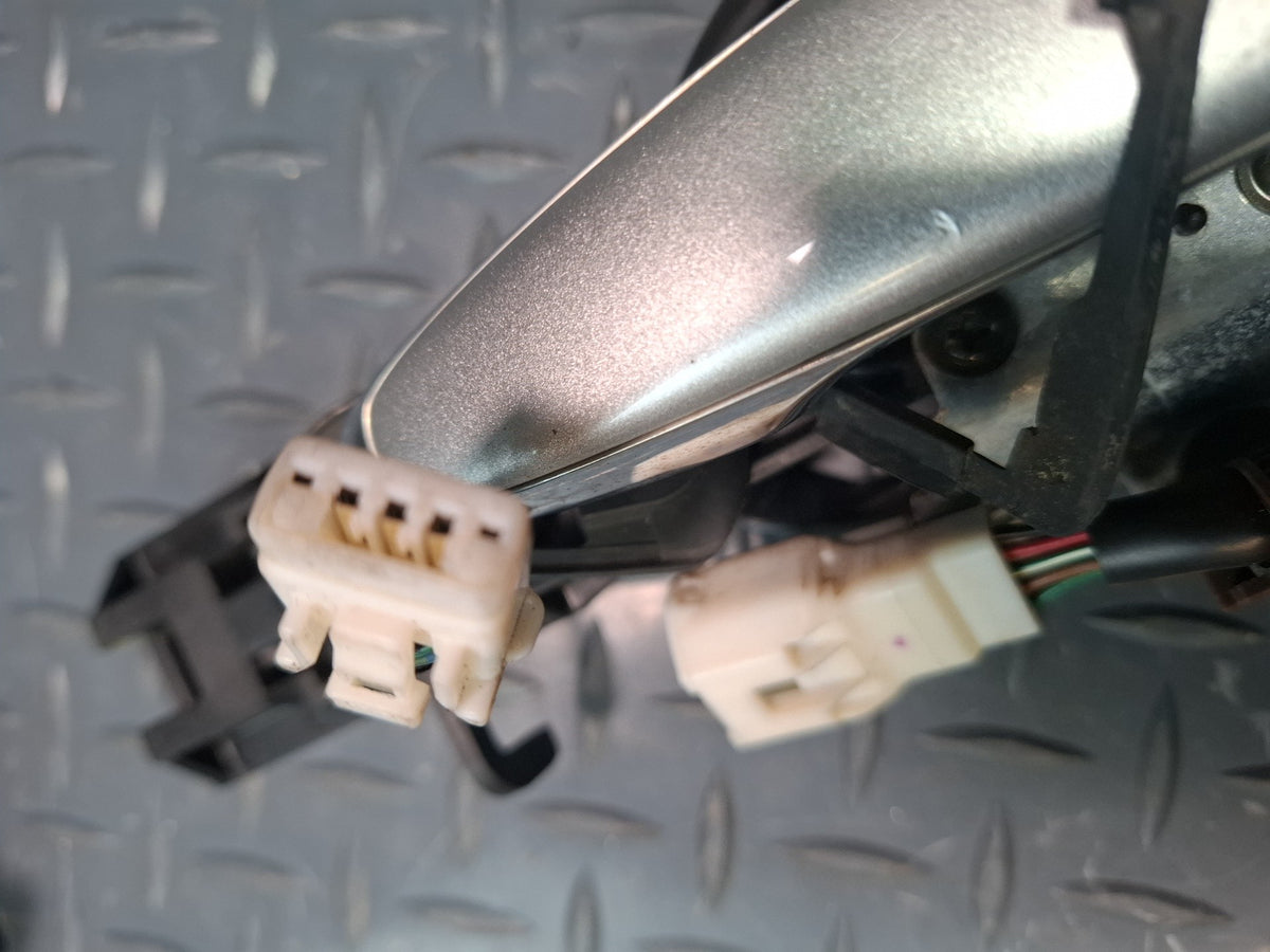 04-06 Lexus LS430 Set of 2 Front Left & Right Door Exterior Handle w Keyless OEM