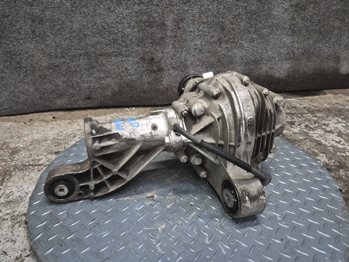 2012-2015 Mercedes W166 ML350 Front Differential Axle Carrier 3.27 Ratio