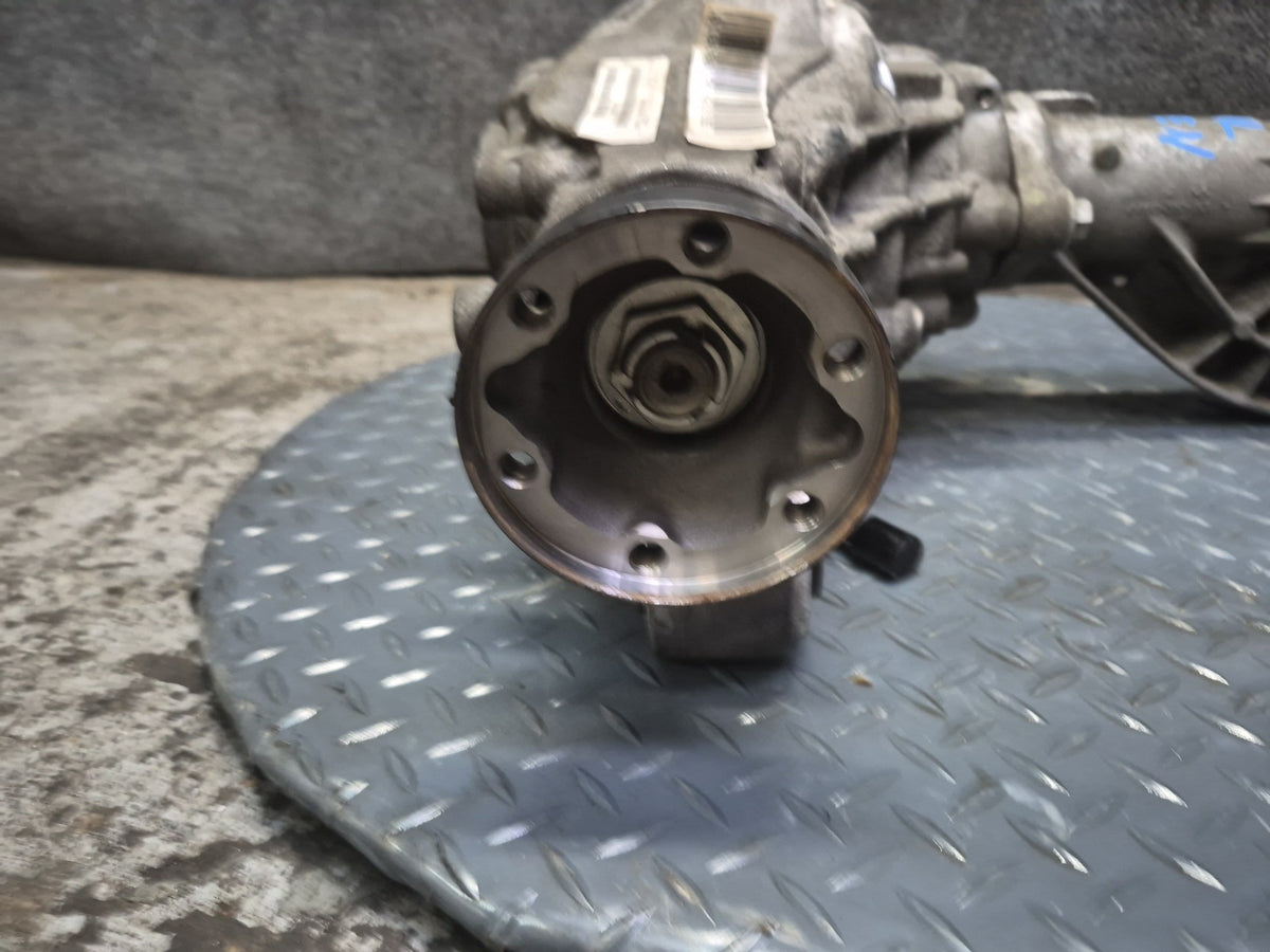 2012-2015 Mercedes W166 ML350 Front Differential Axle Carrier 3.27 Ratio