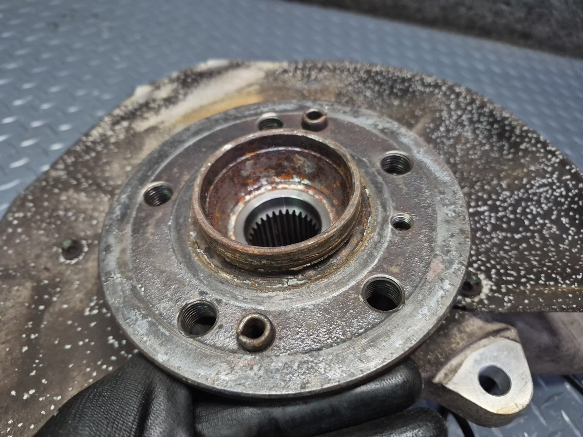 2012-2015 Mercedes W166 Ml-class AWD Front Left Spindle Knuckle Wheel Hub
