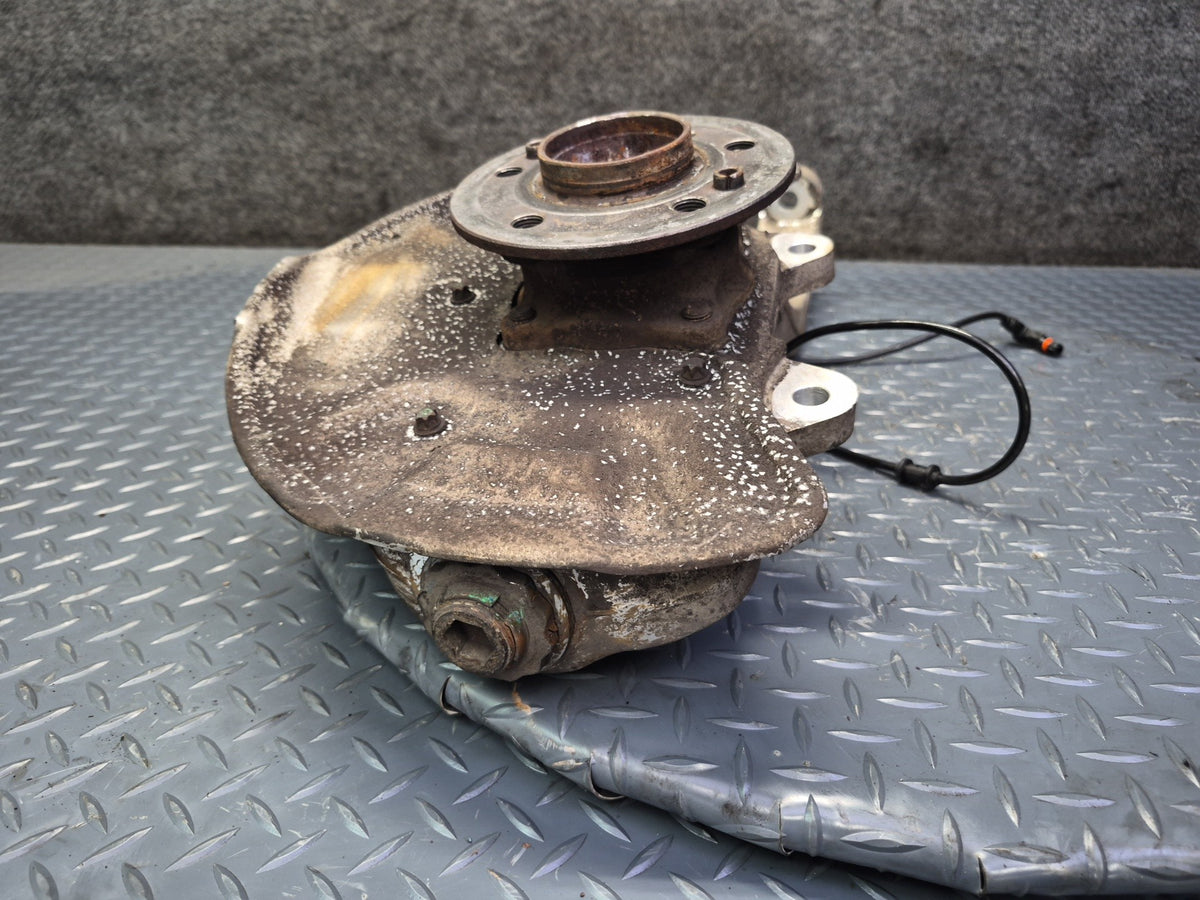 2012-2015 Mercedes W166 Ml-class AWD Front Left Spindle Knuckle Wheel Hub