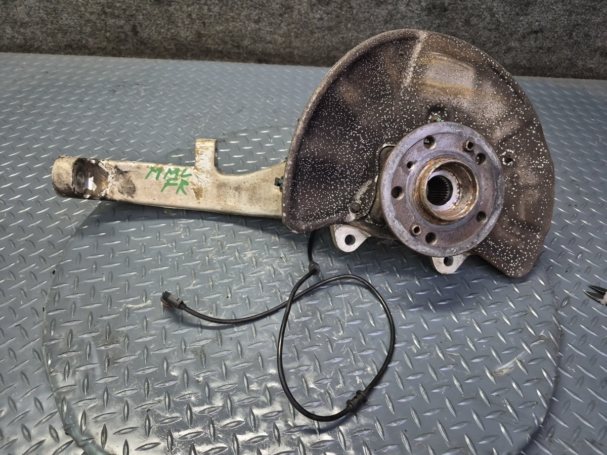 2012-2015 Mercedes W166 Ml-class AWD Front Right Spindle Knuckle Wheel Hub
