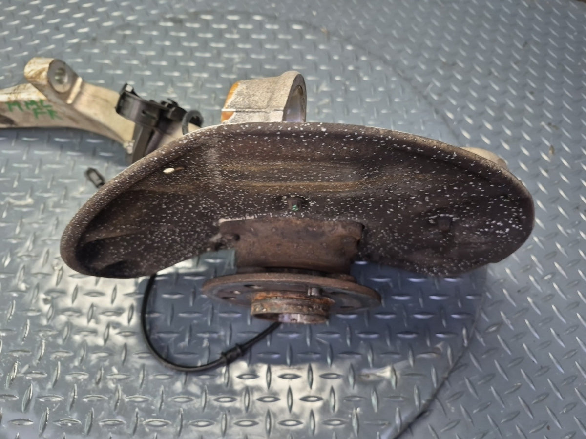 2012-2015 Mercedes W166 Ml-class AWD Front Right Spindle Knuckle Wheel Hub