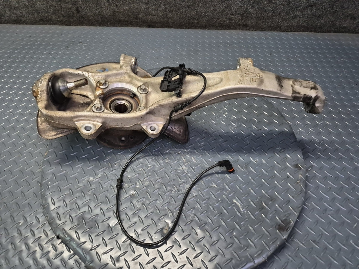 2012-2015 Mercedes W166 Ml-class AWD Front Right Spindle Knuckle Wheel Hub