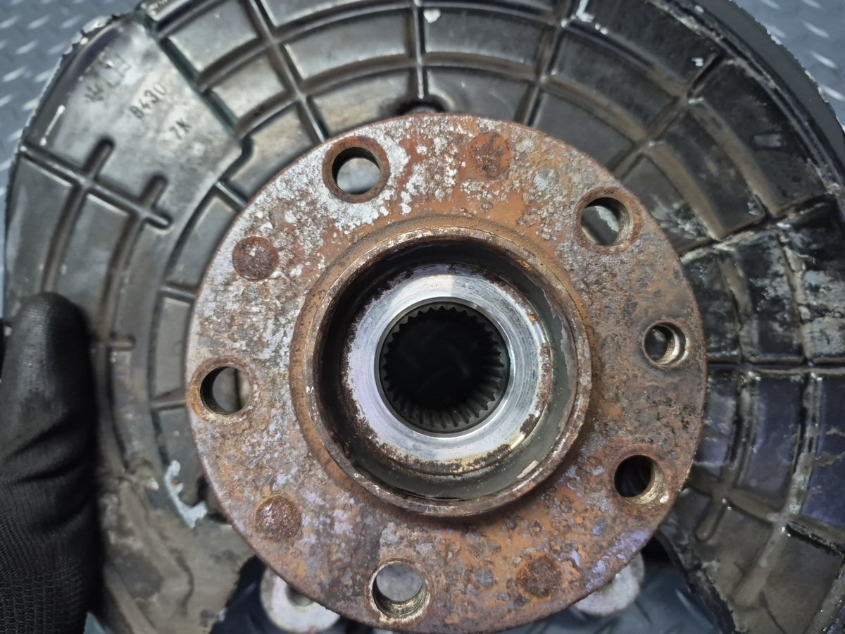 17-20 Maserati Levante M161 AWD Rear Left Spindle Knuckle Wheel Hub Bearing