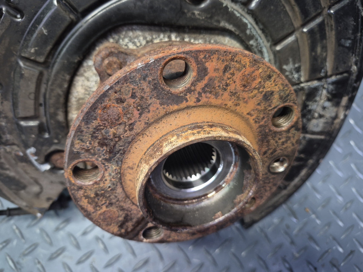 17-20 Maserati Levante M161 AWD Rear Left Spindle Knuckle Wheel Hub Bearing