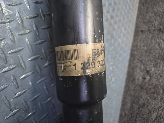 1997 BMW E31 840Ci M62 A/T Rear Driveshaft Drive Shaft 1229303
