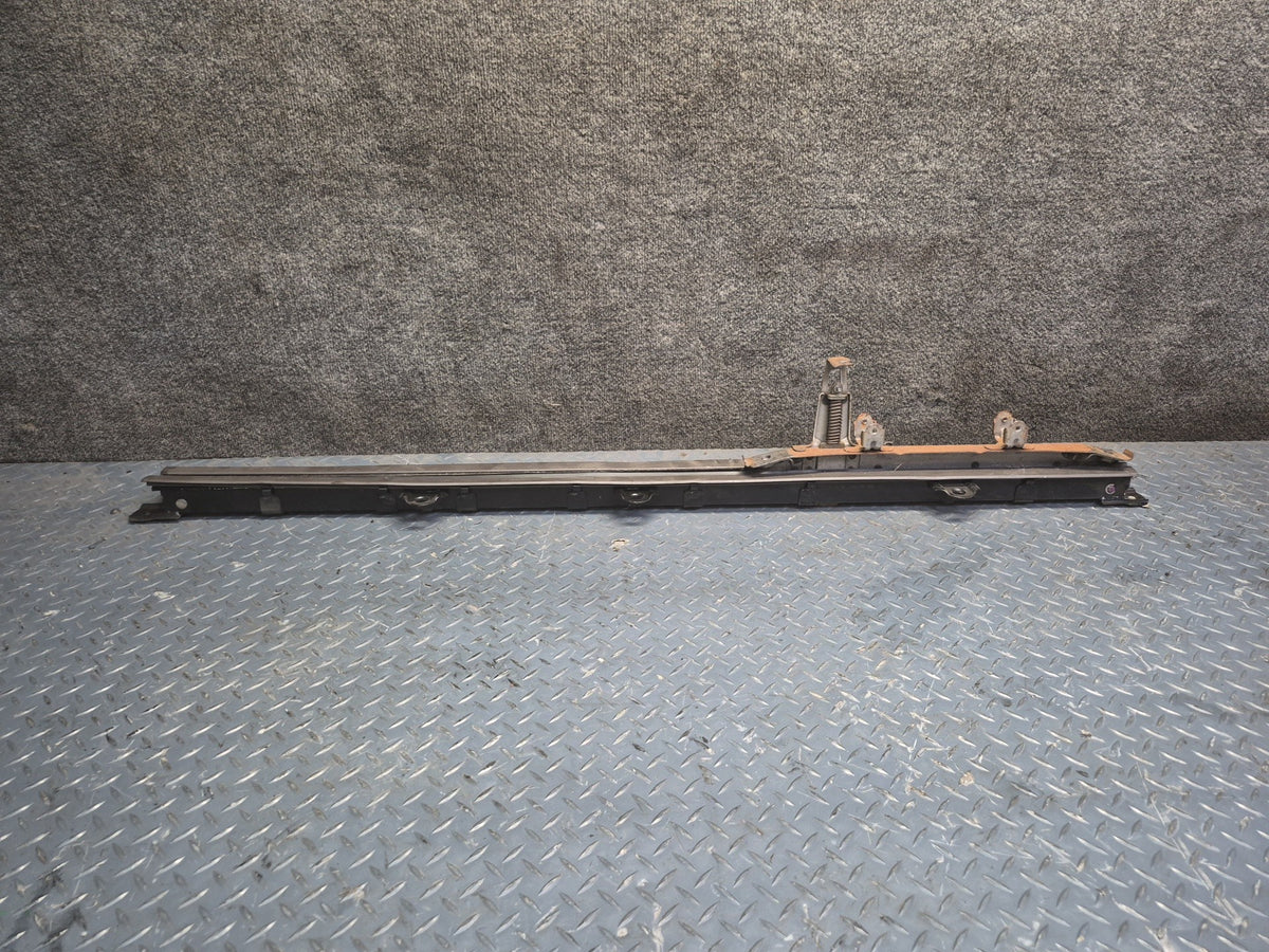 89-99 Toyota Hiace KZH106W Set of 2 Second ROW Seat Slide Track Rail OEM