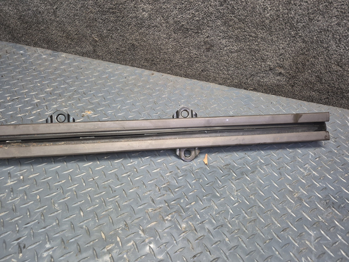 89-99 Toyota Hiace KZH106W Set of 2 Second ROW Seat Slide Track Rail OEM