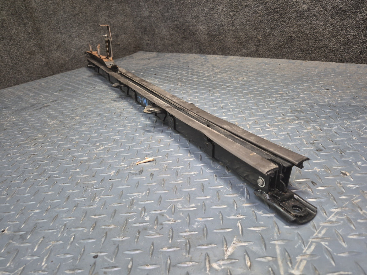 89-99 Toyota Hiace KZH106W Set of 2 Second ROW Seat Slide Track Rail OEM