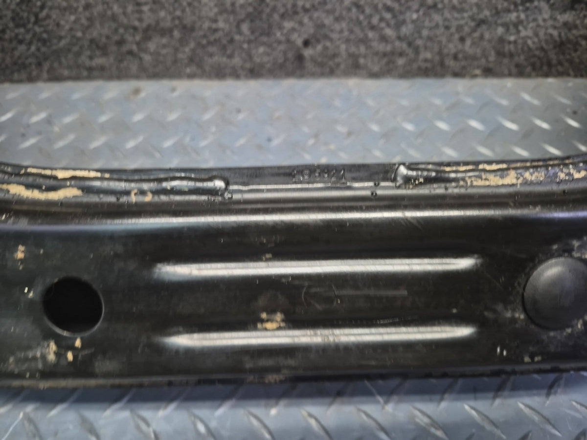 1994-1997 BMW E31 840Ci Front Suspension Subframe Crossmember Carrier Cradle