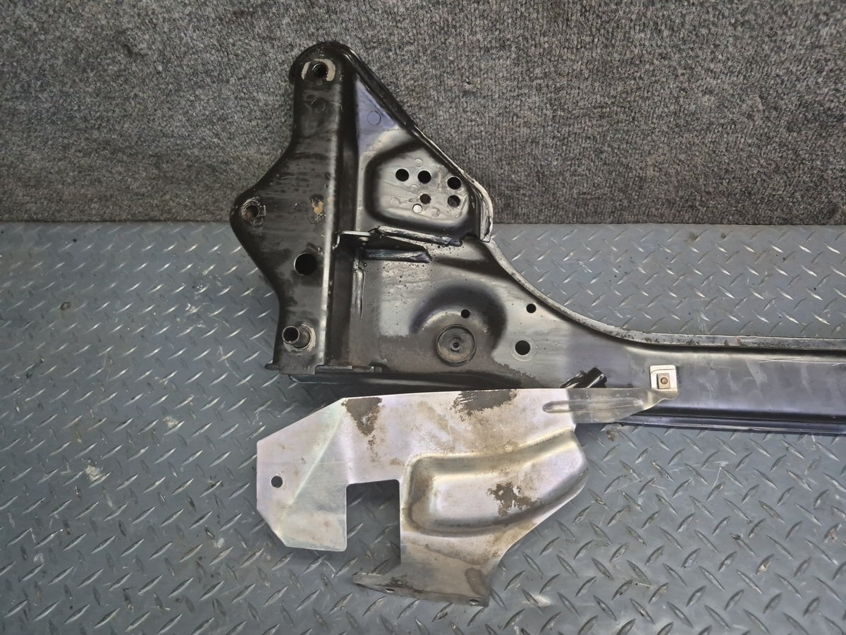 1994-1997 BMW E31 840Ci Front Suspension Subframe Crossmember Carrier Cradle