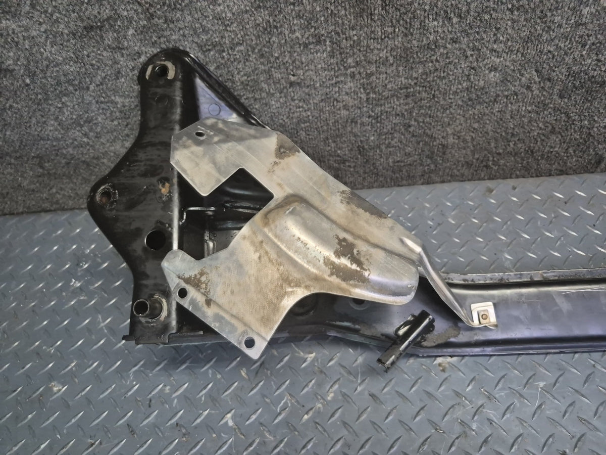 1994-1997 BMW E31 840Ci Front Suspension Subframe Crossmember Carrier Cradle