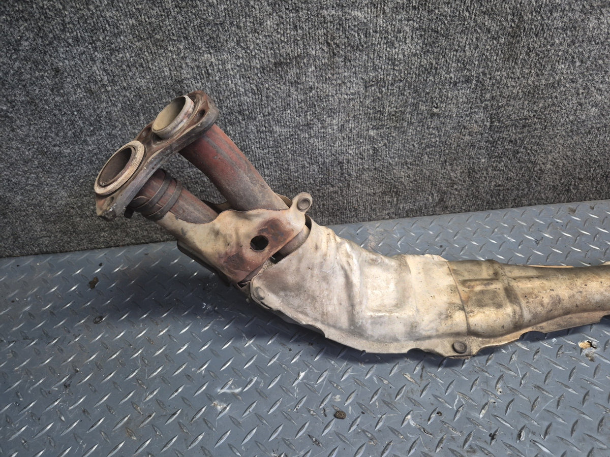 84-86 Toyota Cressida MX73 2.8L 5M-GE Front Exhaust Pipe Line OEM