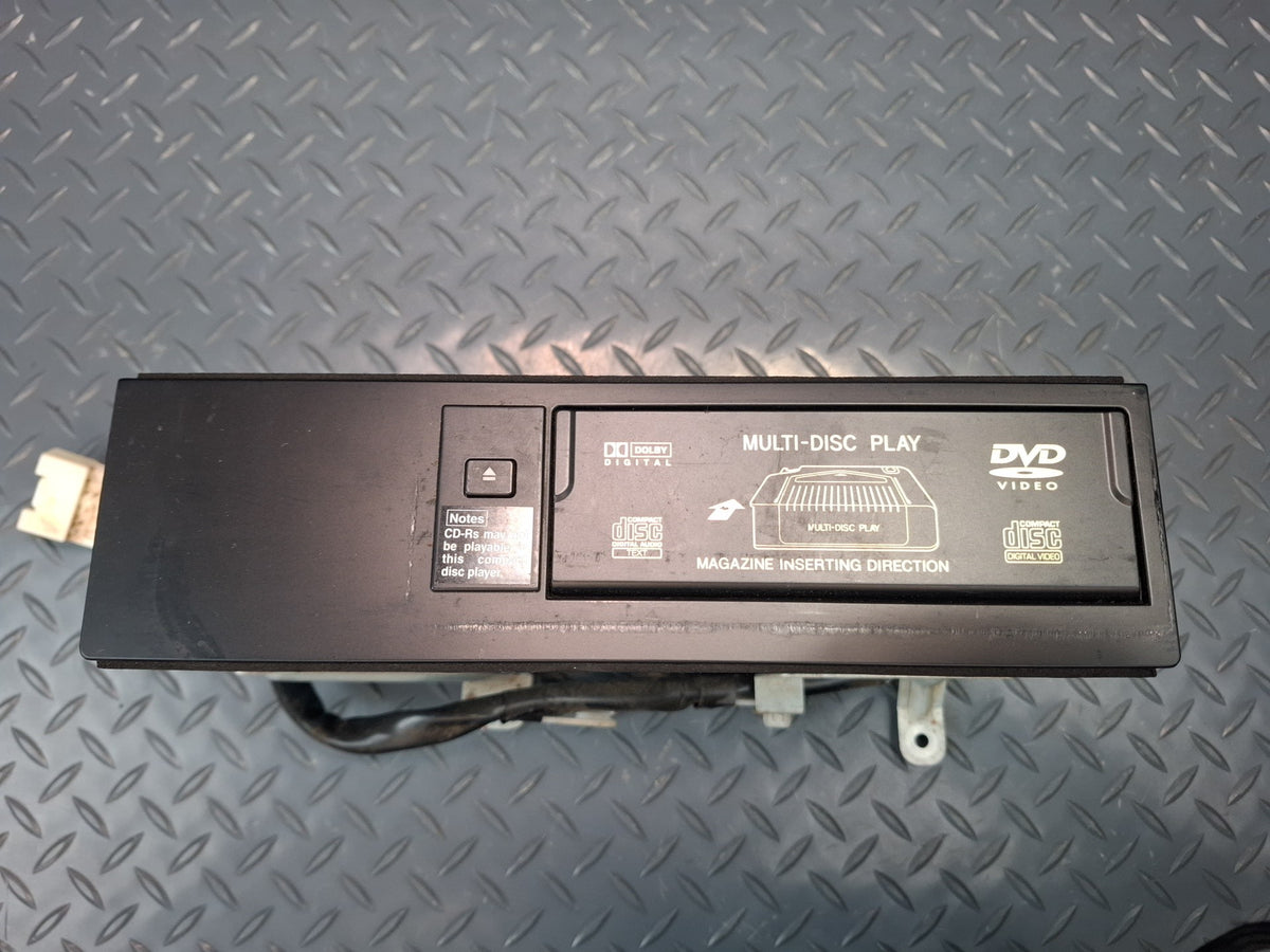 2005-2007 Lexus UZJ100L LX470 Multi-disc CD Changer Audio Player 86270-60114