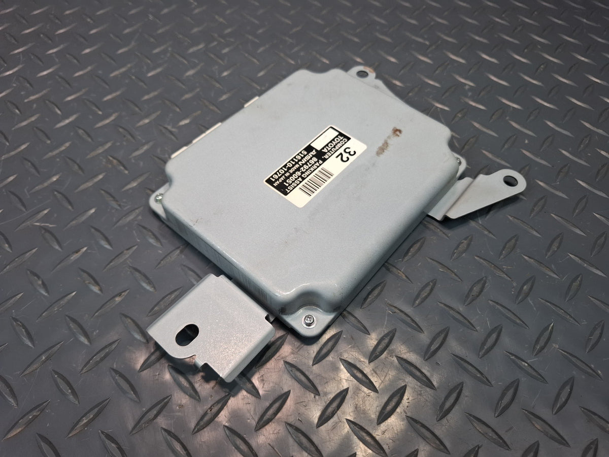 2003-2007 Lexus UZJ100L LX470 Parking Assist Control Module 86792-60051