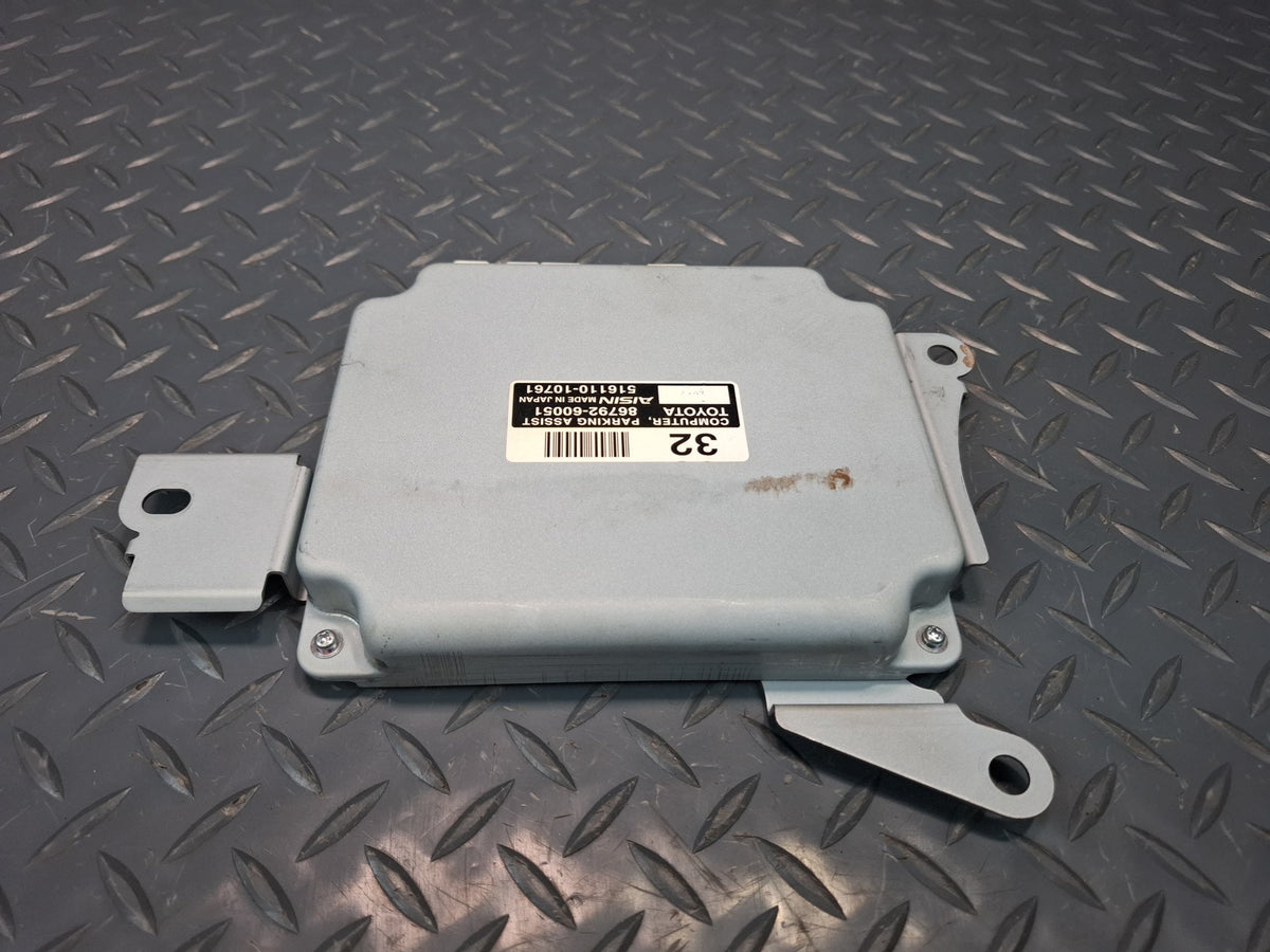 2003-2007 Lexus UZJ100L LX470 Parking Assist Control Module 86792-60051
