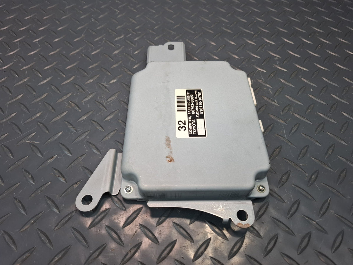 2003-2007 Lexus UZJ100L LX470 Parking Assist Control Module 86792-60051