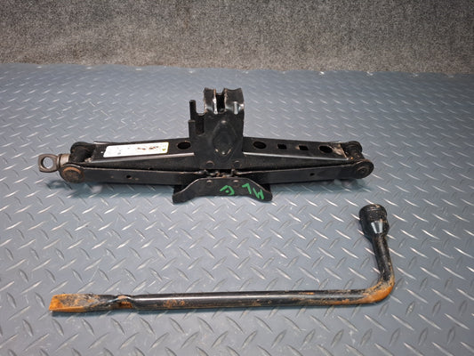 2017-2020 Maserati Levante M161 Emergency Spare Tire Lift Jack w Wrench