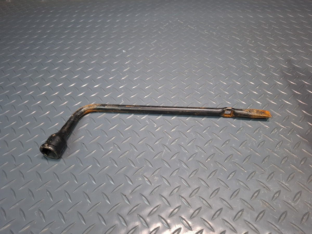 2017-2020 Maserati Levante M161 Emergency Spare Tire Lift Jack w Wrench