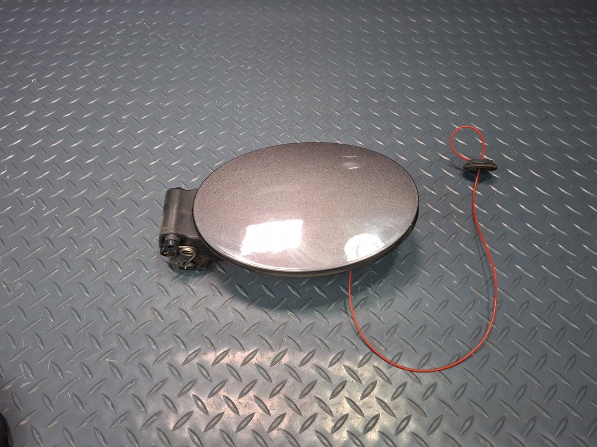 2017-2020 Maserati Levante M161 Fuel Tank Filler Door Lid Cover w Actuator