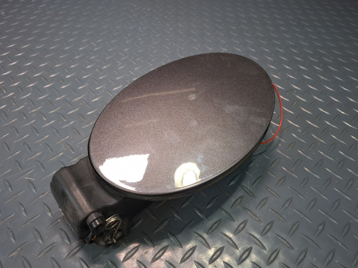 2017-2020 Maserati Levante M161 Fuel Tank Filler Door Lid Cover w Actuator