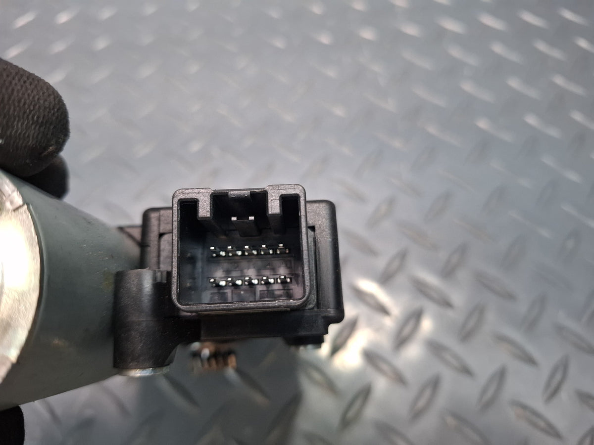 2017-2020 Maserati Levante M161 Sunroof Motor Drive Unit