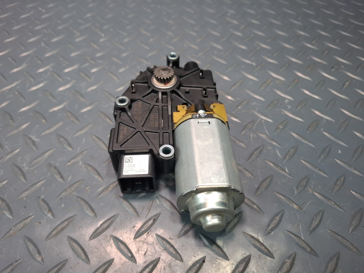 2017-2020 Maserati Levante M161 Sunroof Motor Drive Unit