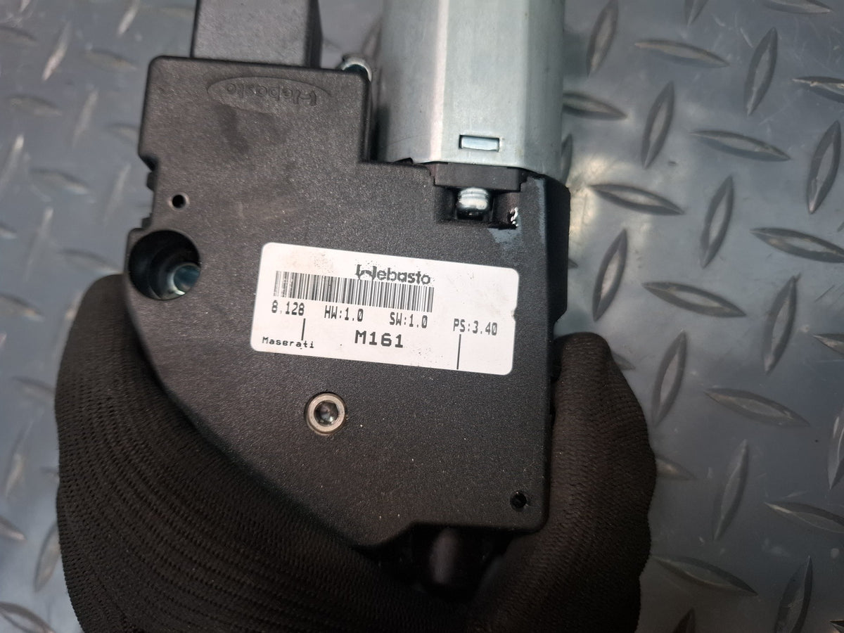 2017-2020 Maserati Levante M161 Sunroof Motor Drive Unit