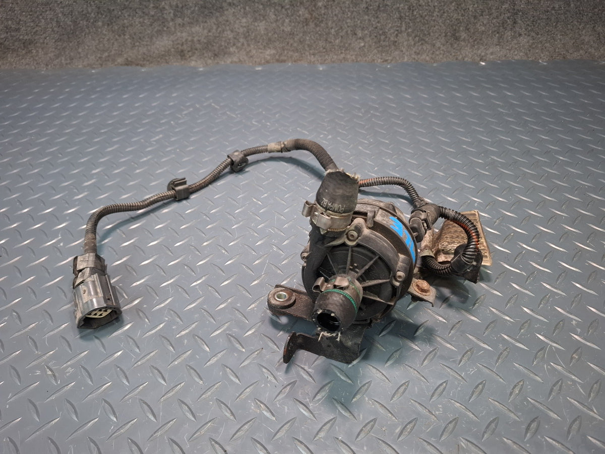2017-2020 Maserati Levante M161 Auxiliary AUX Coolant Water Pump 670005347