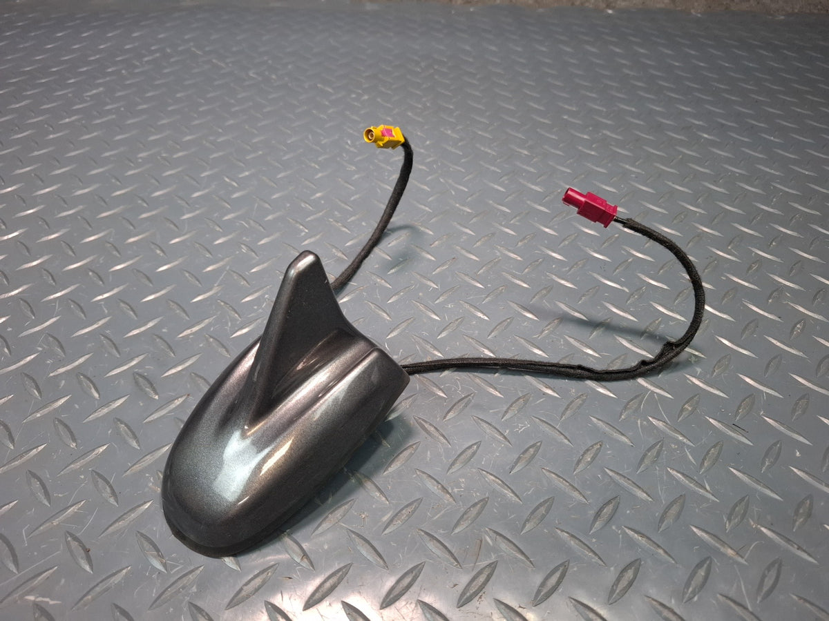 2017-2020 Maserati Levante M161 Rear Shark FIN Antenna 670076136