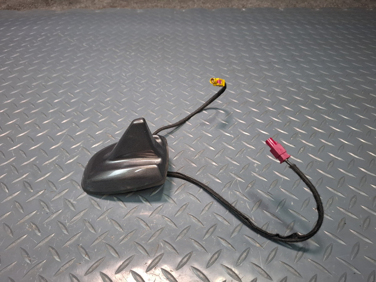 2017-2020 Maserati Levante M161 Rear Shark FIN Antenna 670076136