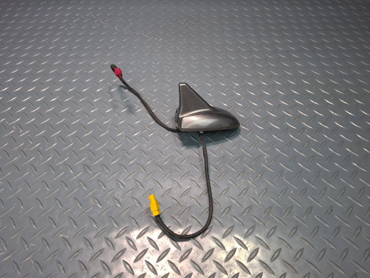 2017-2020 Maserati Levante M161 Rear Shark FIN Antenna 670076136
