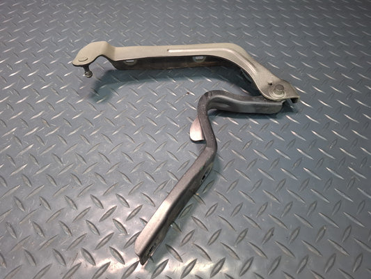2017-2020 Maserati Levante M161 Front Left & Right Hood Hinge Support Set of 2