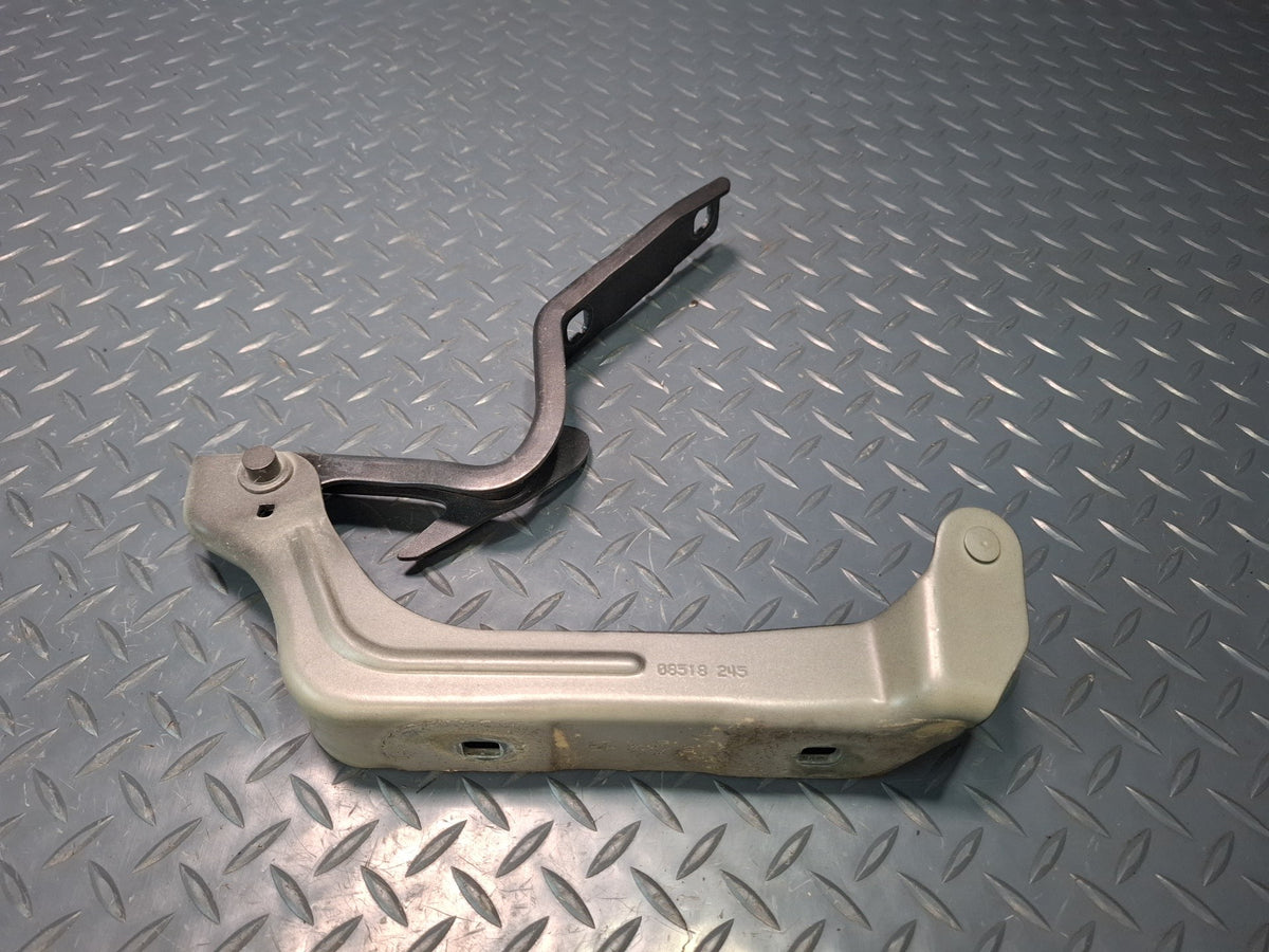 2017-2020 Maserati Levante M161 Front Left & Right Hood Hinge Support Set of 2