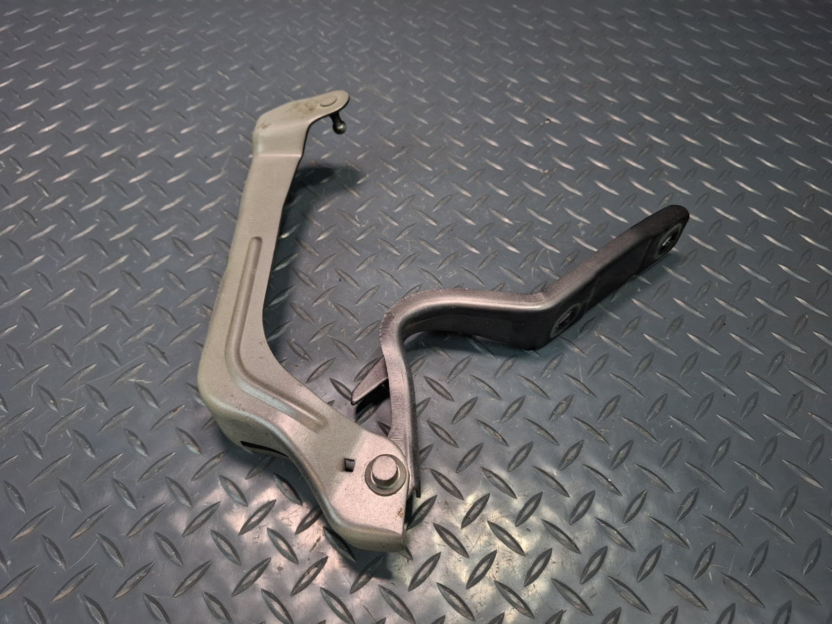 2017-2020 Maserati Levante M161 Front Left & Right Hood Hinge Support Set of 2
