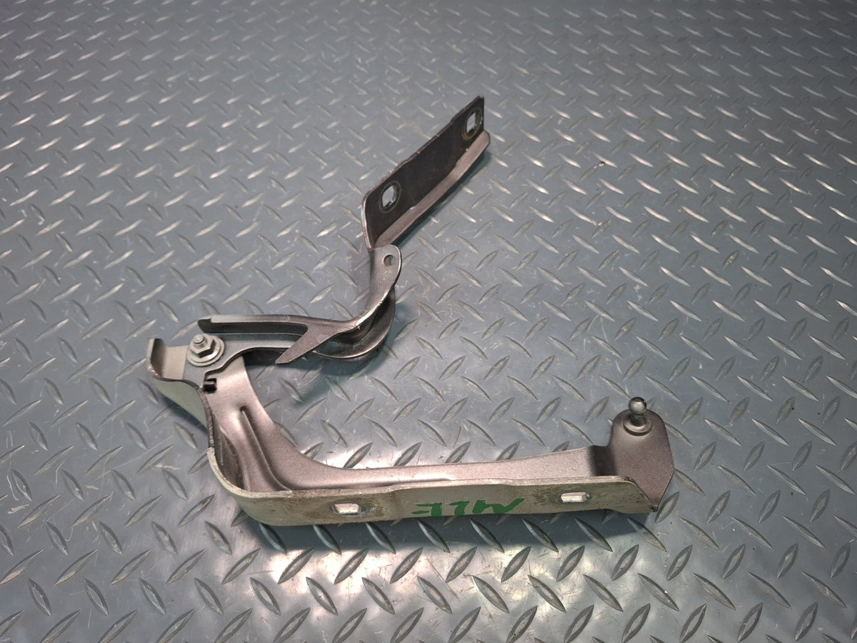 2017-2020 Maserati Levante M161 Front Left & Right Hood Hinge Support Set of 2