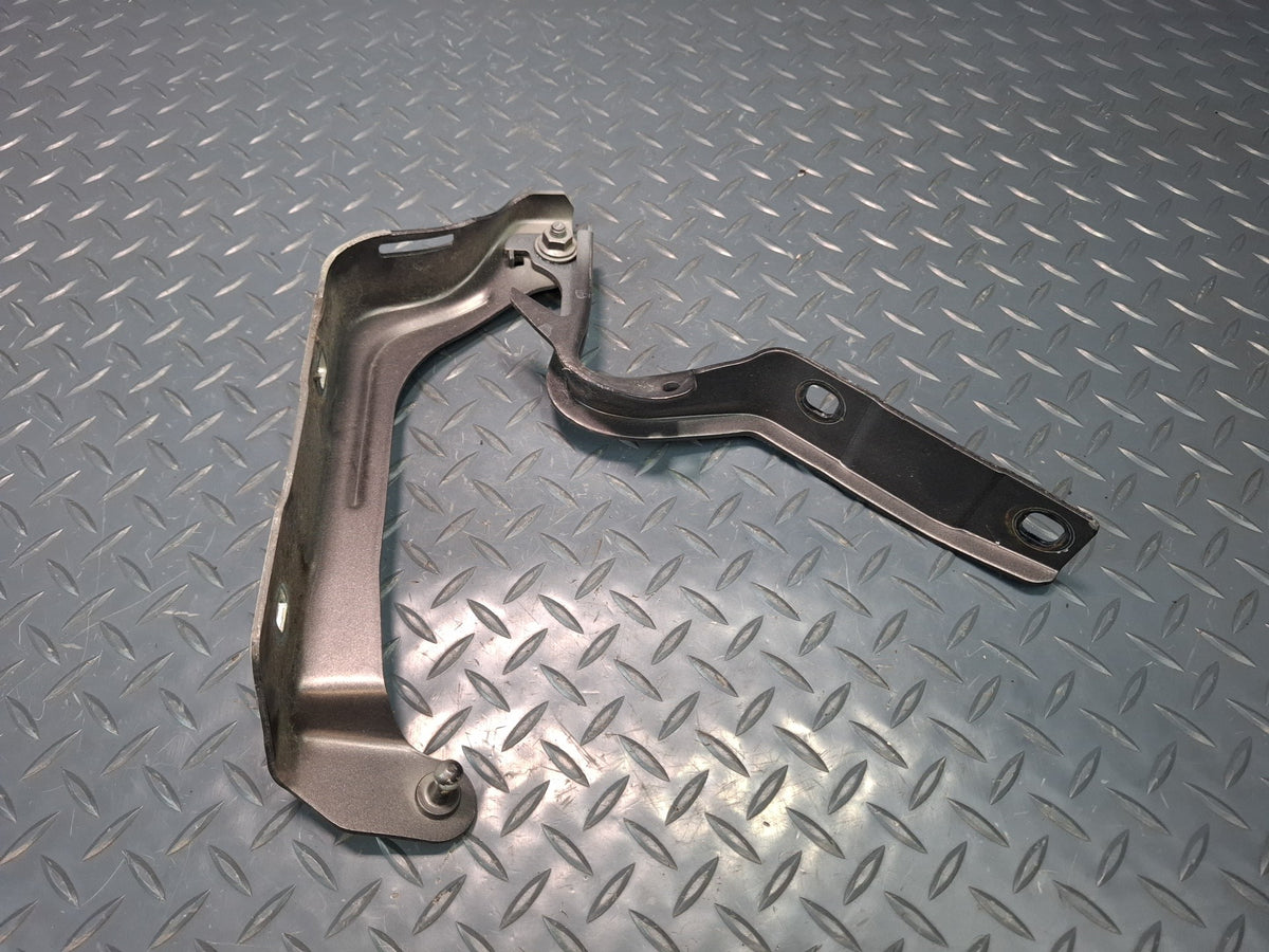 2017-2020 Maserati Levante M161 Front Left & Right Hood Hinge Support Set of 2