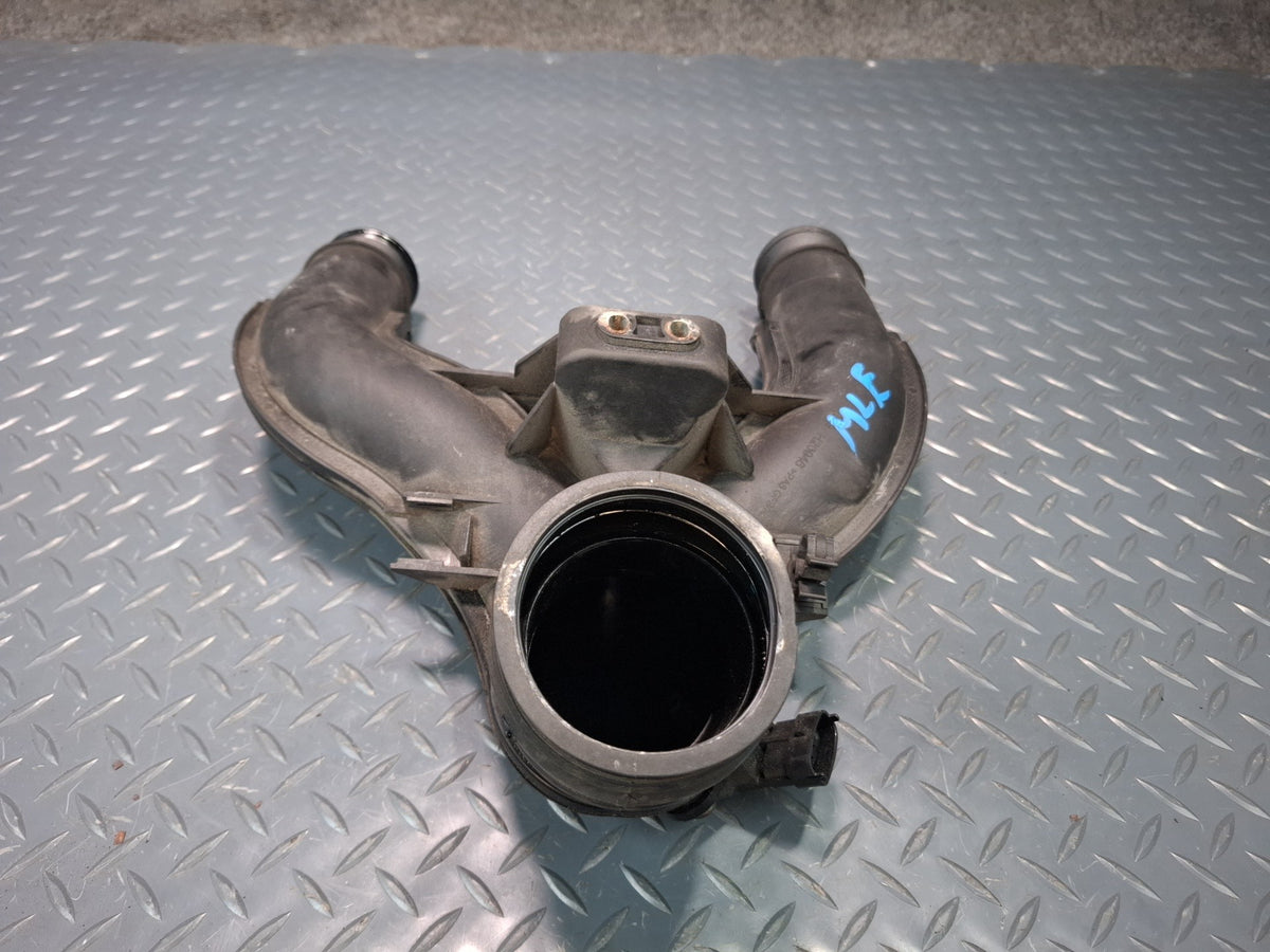 2017-2020 Maserati Levante M161 3.0L Air Intake Duct Line w Sensor