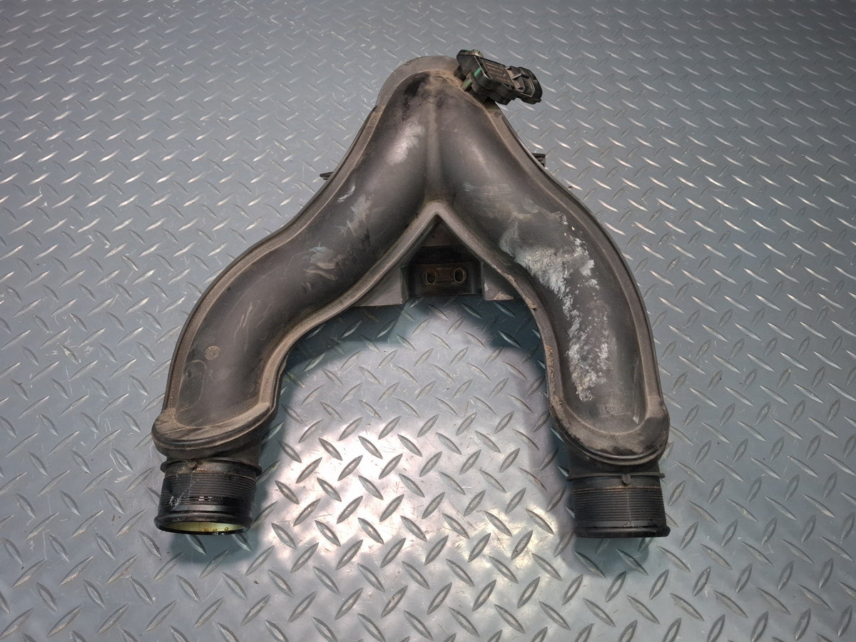 2017-2020 Maserati Levante M161 3.0L Air Intake Duct Line w Sensor