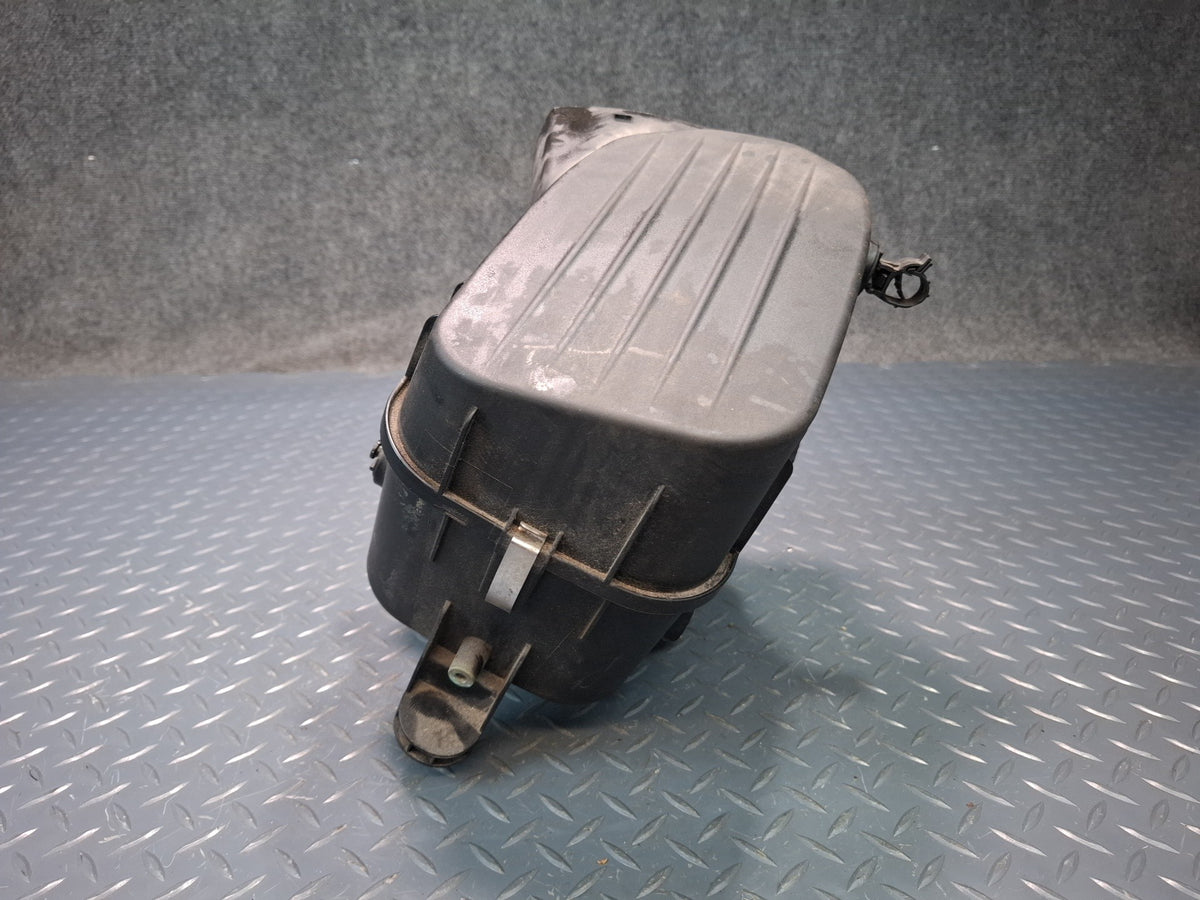 2017-2020 Maserati Levante M161 Left Air Intake Cleaner Filter Box w MAF Sensor