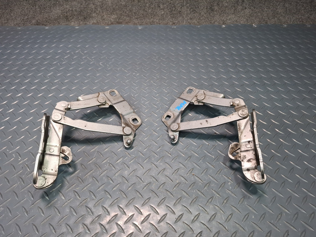 2012-2015 Mercedes X166 W166 Ml-class Front Left & Right Hood Hinge Set of 2