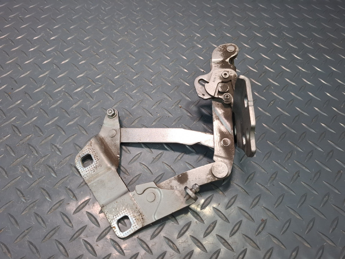 2012-2015 Mercedes X166 W166 Ml-class Front Left & Right Hood Hinge Set of 2