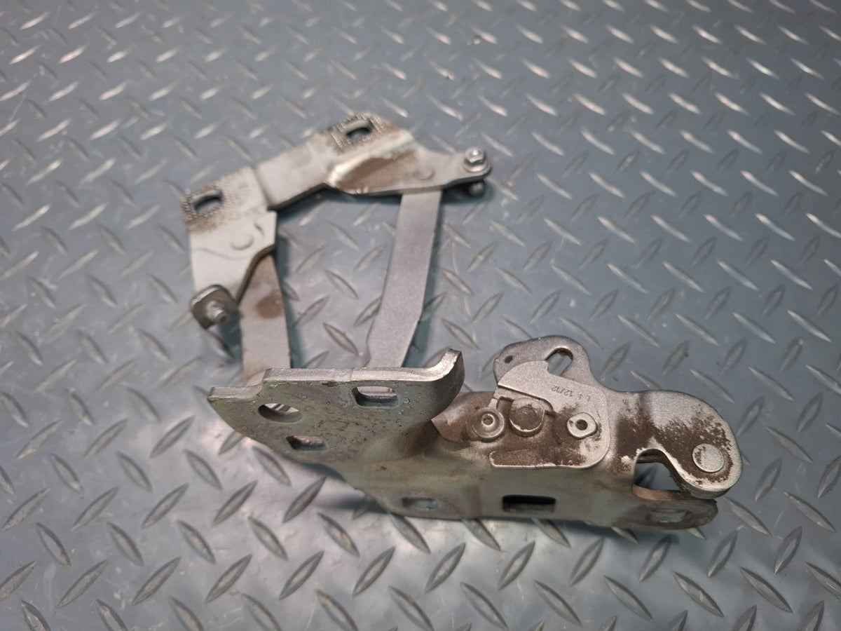 2012-2015 Mercedes X166 W166 Ml-class Front Left & Right Hood Hinge Set of 2