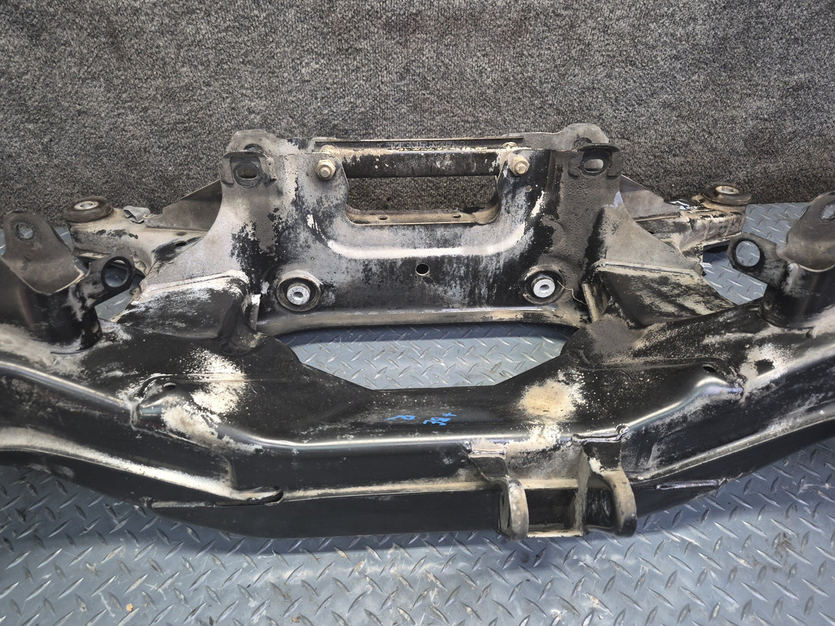 1994-1997 BMW E31 840Ci Rear Suspension Subframe Crossmember Carrier Cradle