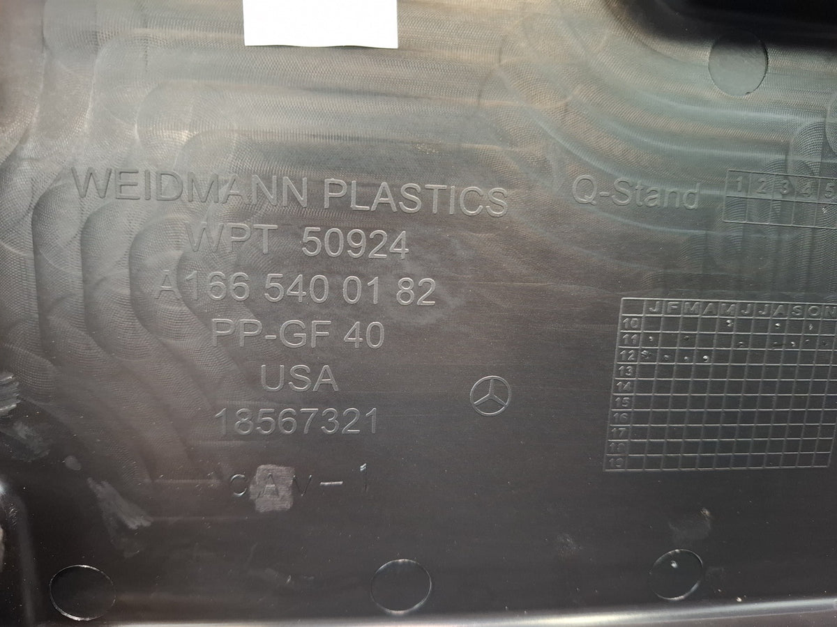 2012-2015 Mercedes W166 ML350 Engine Fuse Relay Box Module