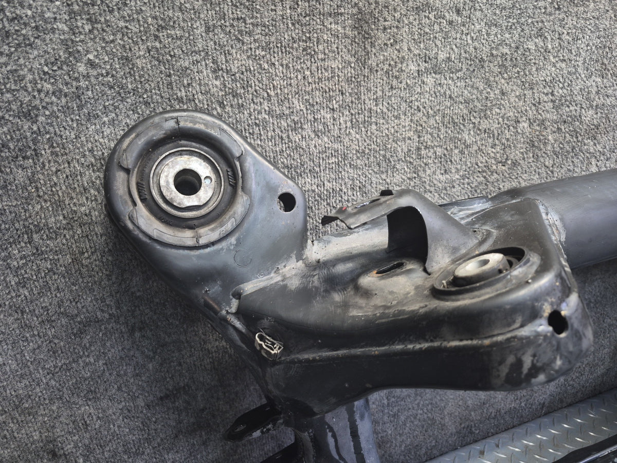 2008-2011 BMW E90 E92 E93 M3 Rear Axle Sub Frame Crossmember Carrier Cradle