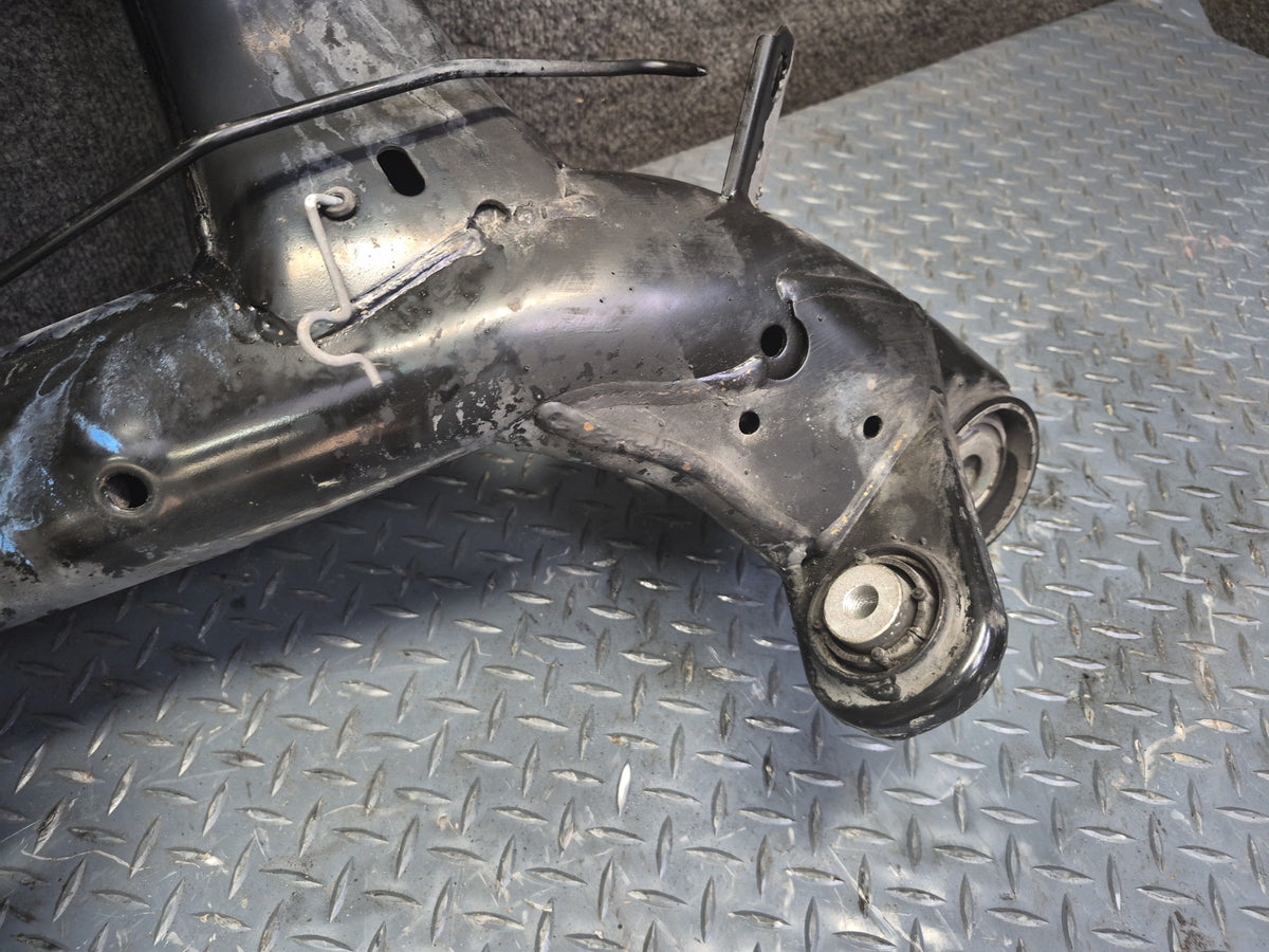 2008-2011 BMW E90 E92 E93 M3 Rear Axle Sub Frame Crossmember Carrier Cradle