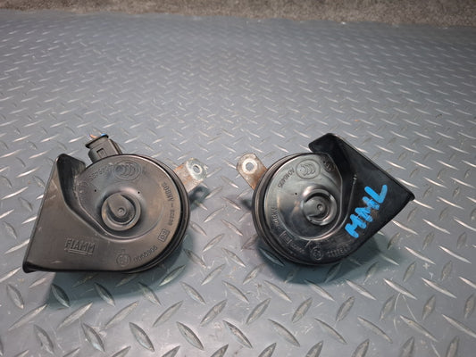 2012-2015 Mercedes W166 ML Set of 2 High & Low Tone Note Pitch Horn Signal