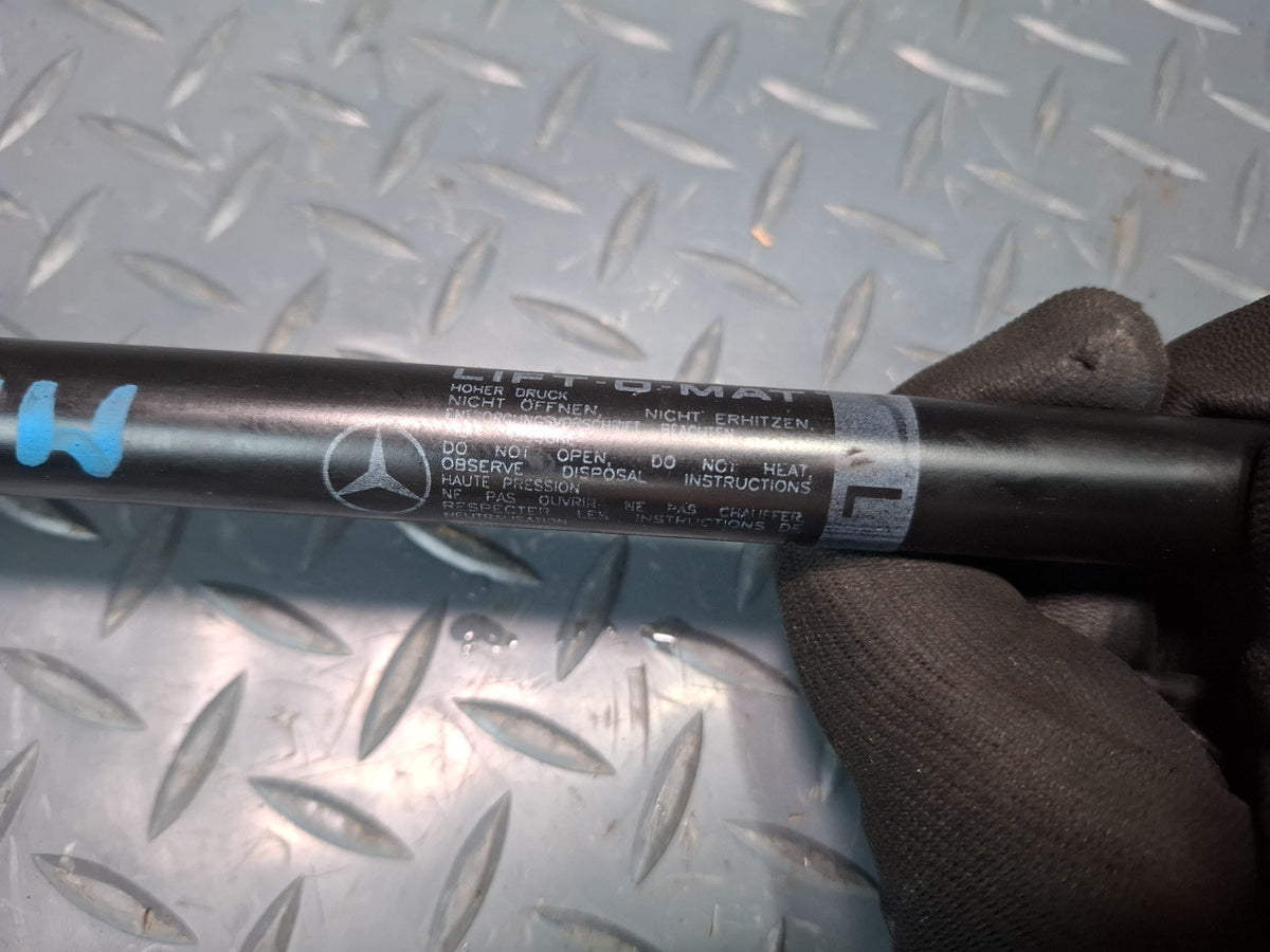 2012-2015 Mercedes W166 Ml-class Set of 2 Front Left & Right Hood Shock Support